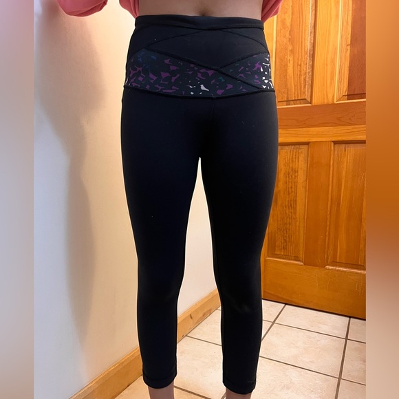 Lululemon Wunder Under Hi-Rise Crop Leggings - Picture 2 of 12